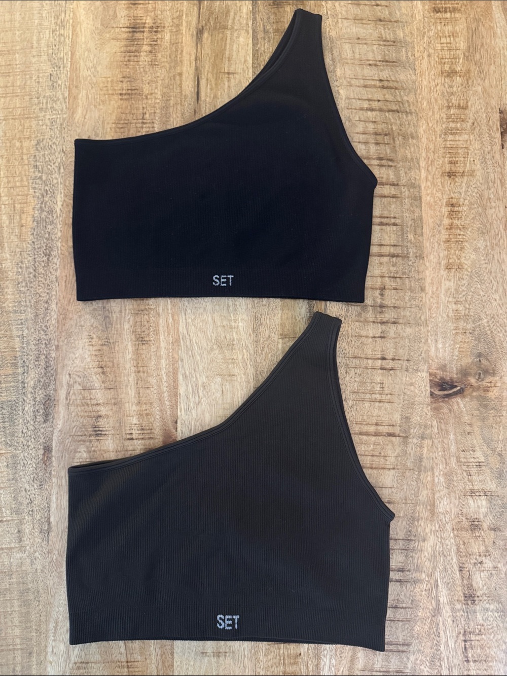 SET ACTIVE x Revolve Ribbed One-Shoulder Sports Bra SET OF 2 in Black & Brown